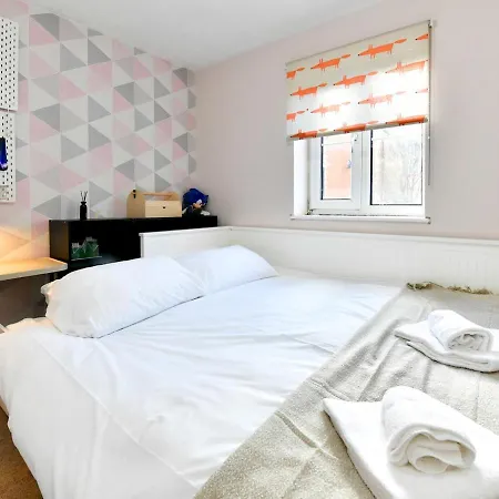 Pass The Keys Cosy 2 Bed Apartment With Parking Cardiff Exterior photo