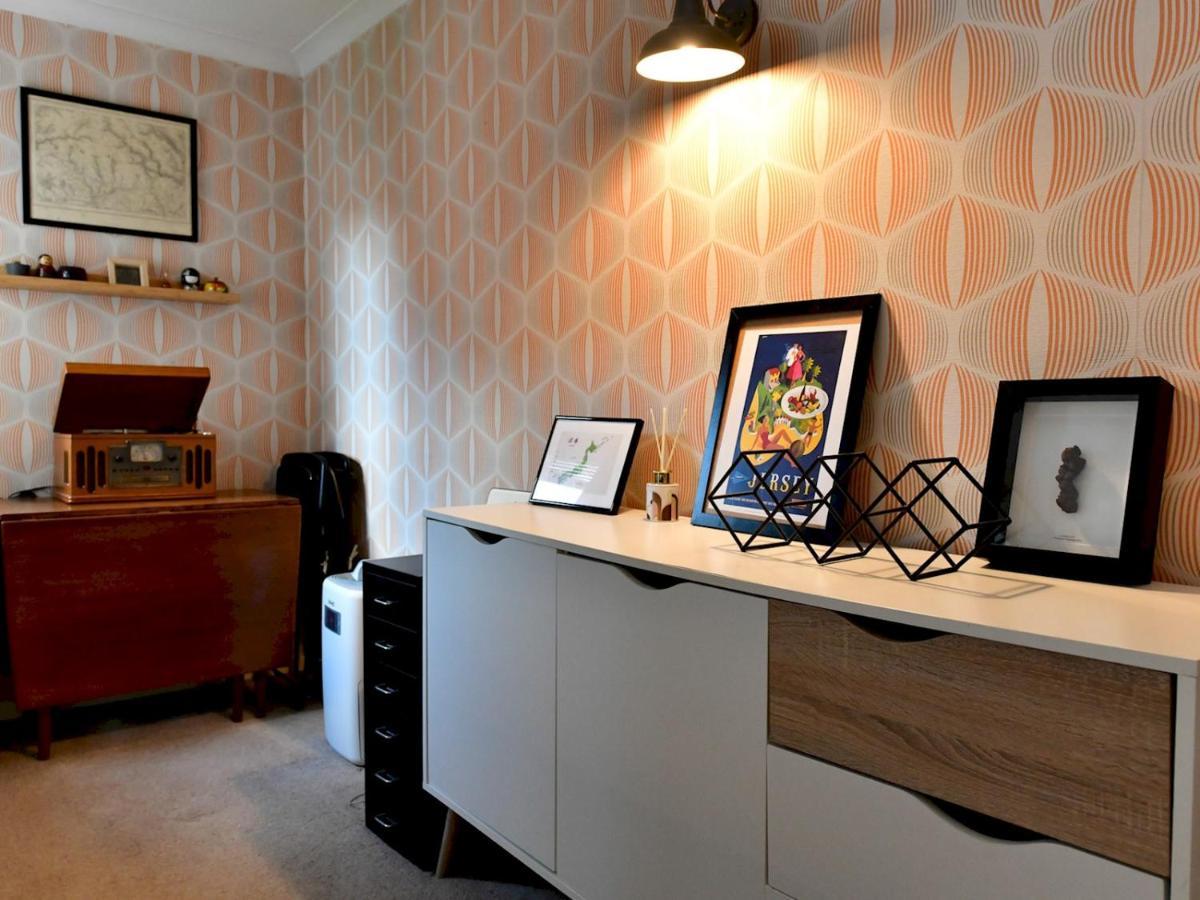 Pass The Keys Cosy 2 Bed With Parking * Cardiff