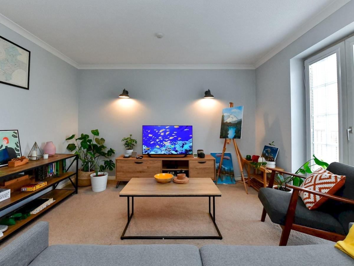 Apartment Pass The Keys Cosy 2 Bed With Parking Cardiff
