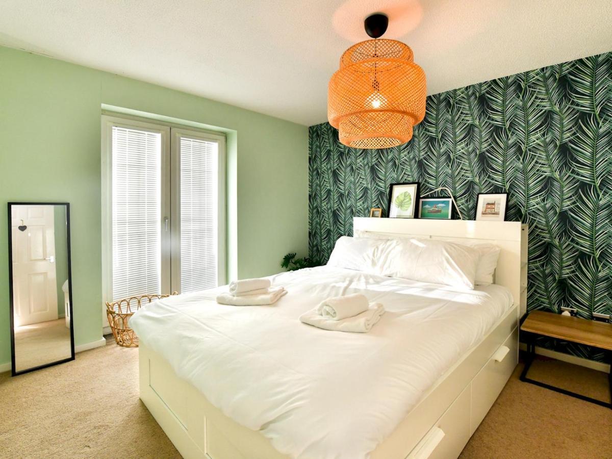 Pass The Keys Cosy 2 Bed With Parking * Cardiff