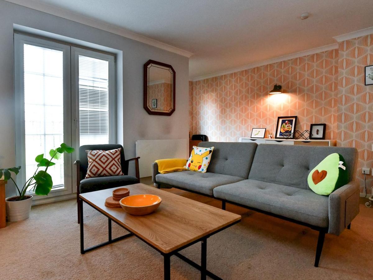 Pass The Keys Cosy 2 Bed With Parking * Cardiff