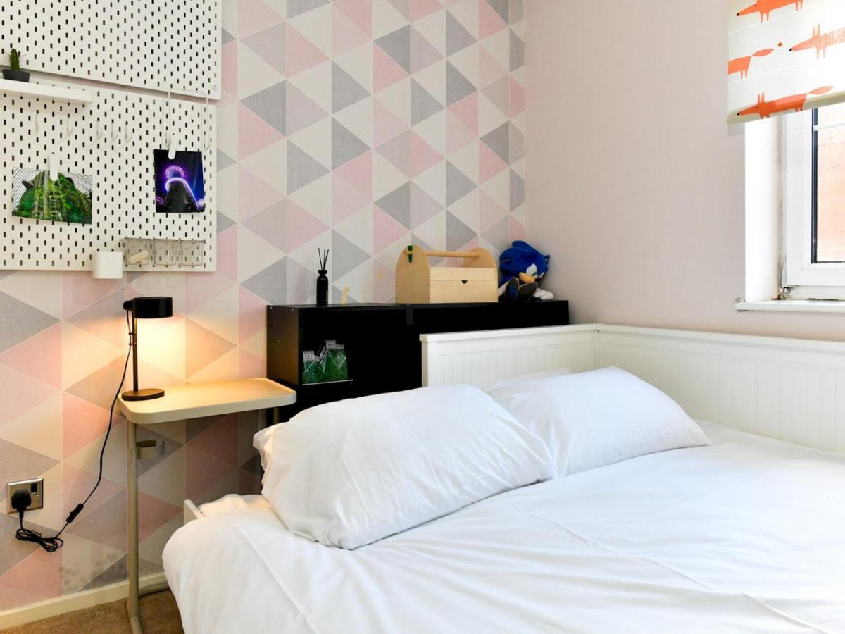 Pass The Keys Cosy 2 Bed With Parking * Cardiff