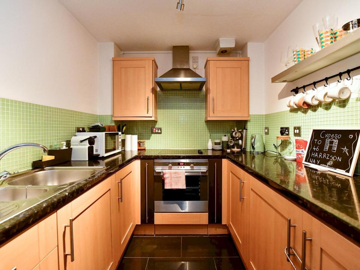 Pass The Keys Cosy 2 Bed With Parking